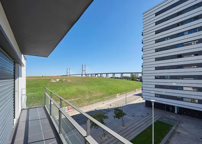 Bridge River @ Parque Nacoes Apartament Lizbona