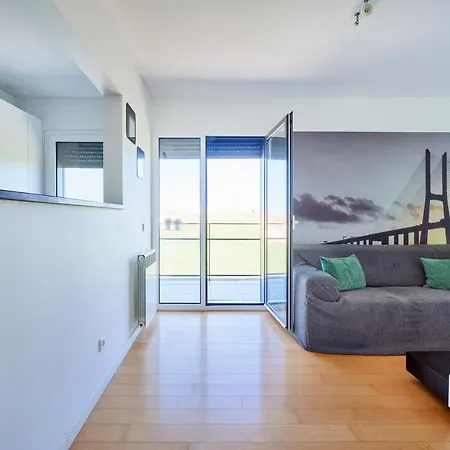 Bridge River @ Parque Nacoes Appartement Lissabon