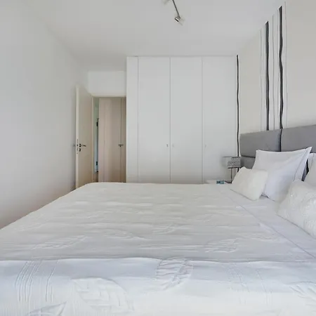 Bridge River @ Parque Nacoes Lisbona